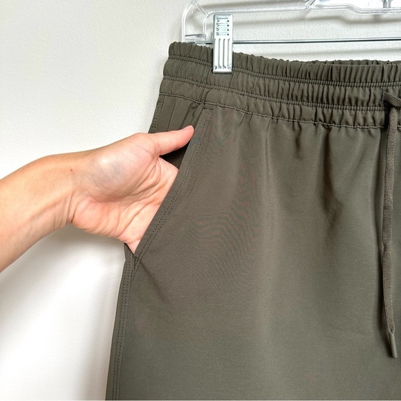 The North Face Athletic Mini Skirt Drawstring Waist Olive Green Pockets - Picture 3 of 6